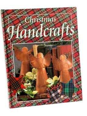 Christmas Handcrafts Book Oxmoor House Hardcover Tartan Cover Crafts Festive Fun